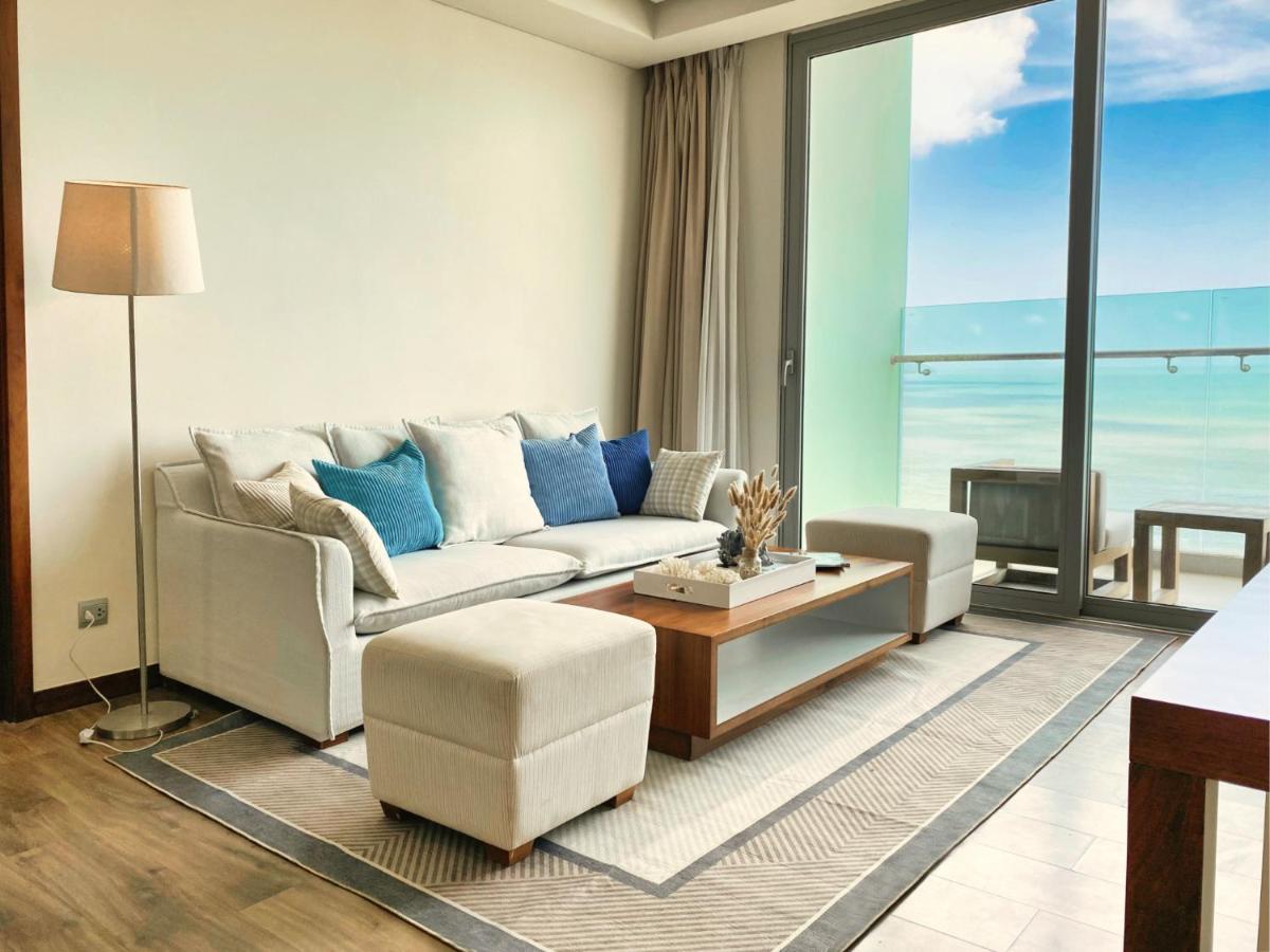 Stunning Apartments Across My Khe Beach ! Rooftop Pool & Gym 다낭 외부 사진