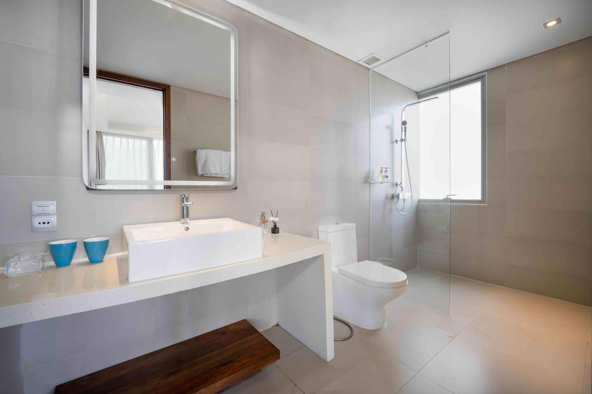 Stunning Apartments Across My Khe Beach ! Rooftop Pool & Gym 다낭 외부 사진